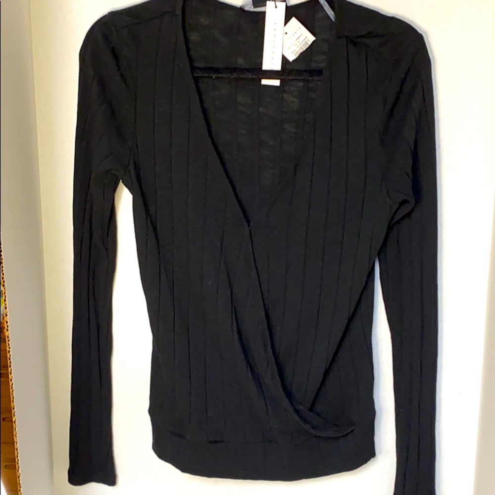 Sanctuary lightweight wrap Top black M BNWT